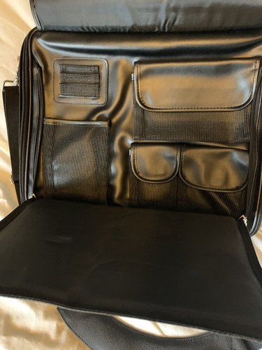 Dell black and grey mix laptop bag size L-17"W-3.5"H14" - Photo 10/11
