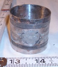 VICTORIAN SILVER PLATE FLORAL ROUND DESIGN NAPKIN RING
