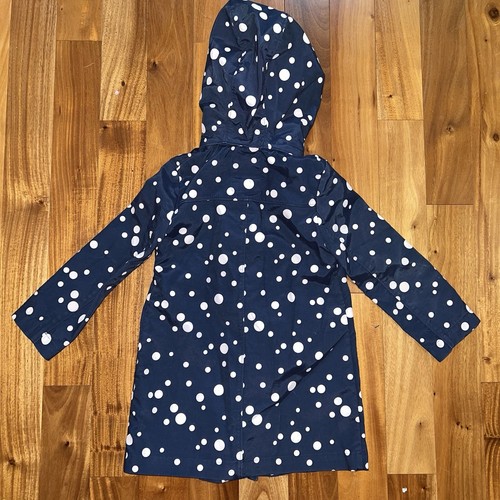 Gap kids navy and white polka dot rain jacket with removable hood. XS - Picture 5 of 5