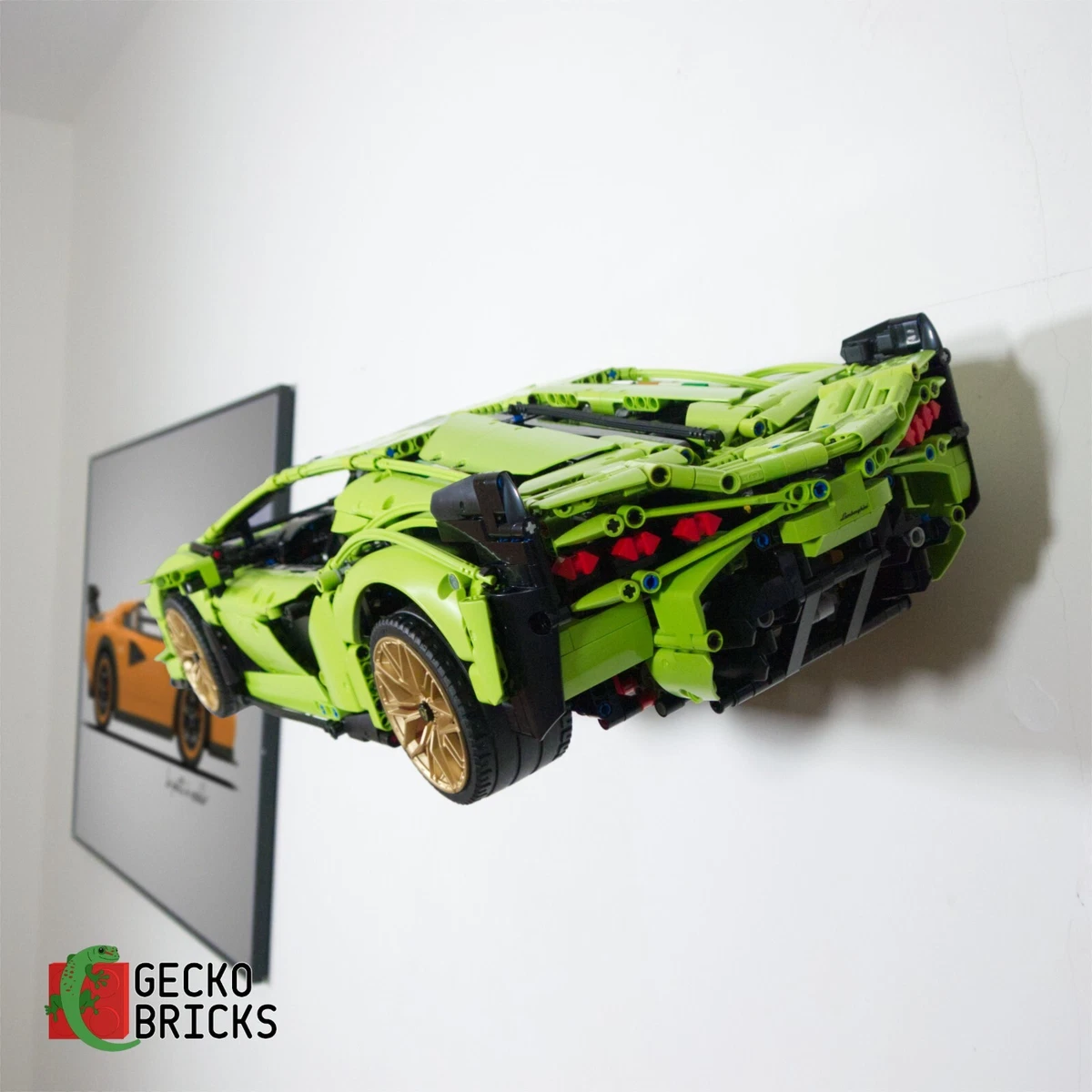 Gecko Bricks wall mount for LEGO Technic BMW M 1000RR 42130