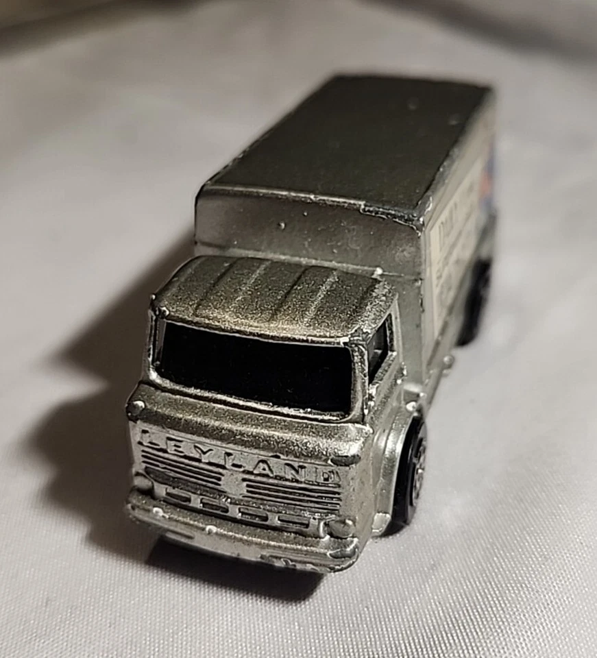 Silver Superman Daily Planet "SUPERMAN SAVES THE WORLD" Truck. Corgi Jr. Pics!  - Image 3 of 4