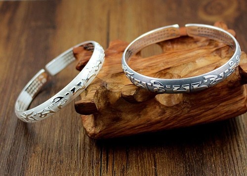 1 Unisex Adjustable Bracelet Om Mani Padme Hum Bangle Tibetan Silver Bracelet - Picture 2 of 5