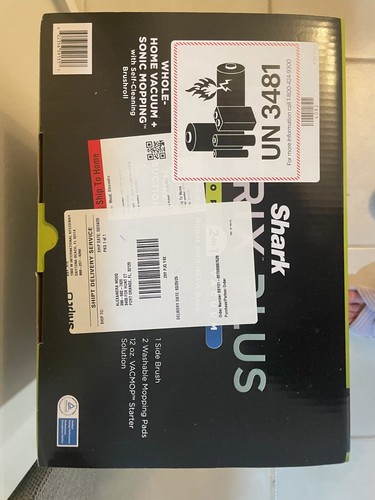 Shark - Matrix Plus 2-in-1 Robot Vacuum & Mop with Sonic Mopping - Picture 3 of 18