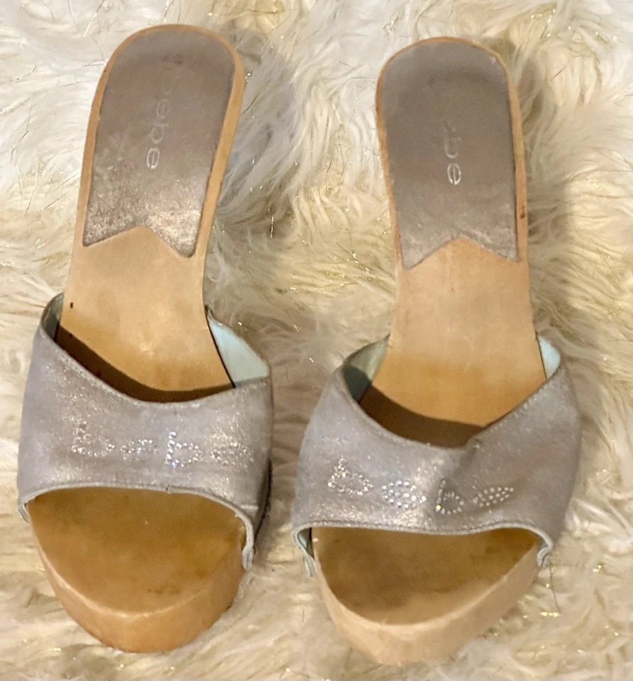 Tacones de plataforma de madera con tachuelas plateadas Bebe vintage talla 8,5 - tacón alto glamuroso Foto 3 de 4