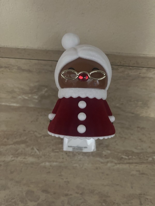 Bath & Body Works MRS. CLAUSE DARK SKIN Wallflowers Plug New