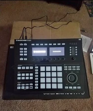 NATIVE INSTRUMENTS MASCHINE STUDIO Recording Interface MIDI Control