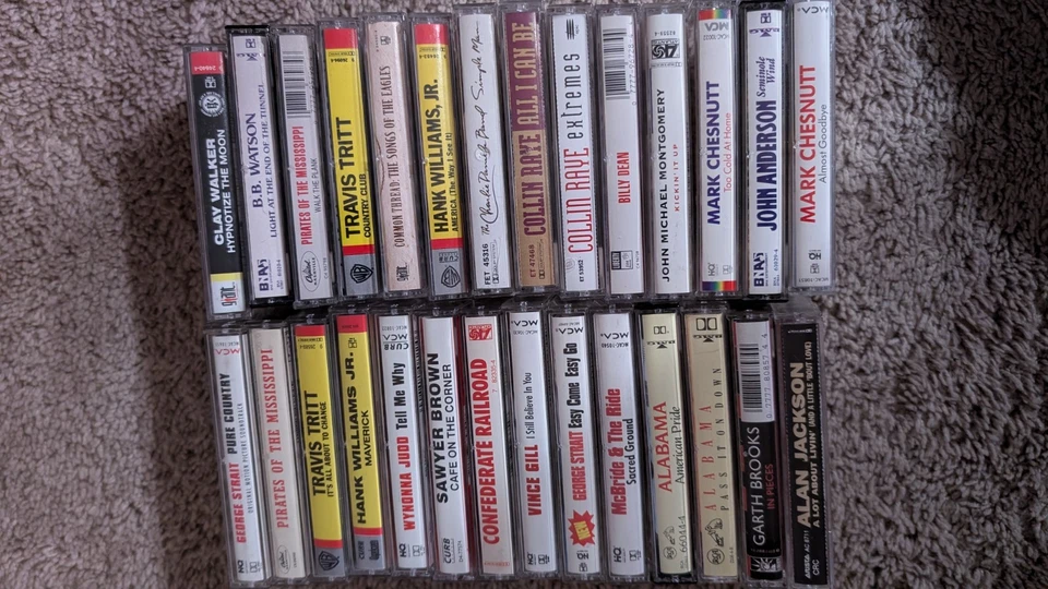 28 Country Cassettes Williams Jr Travis Tritt Garth Brooks Alabama Excellent Foto 2 de 4