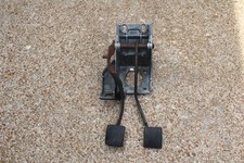 98-04 Ford Ranger Manual Transmission Brake Clutch Pedal Bracket Assembly