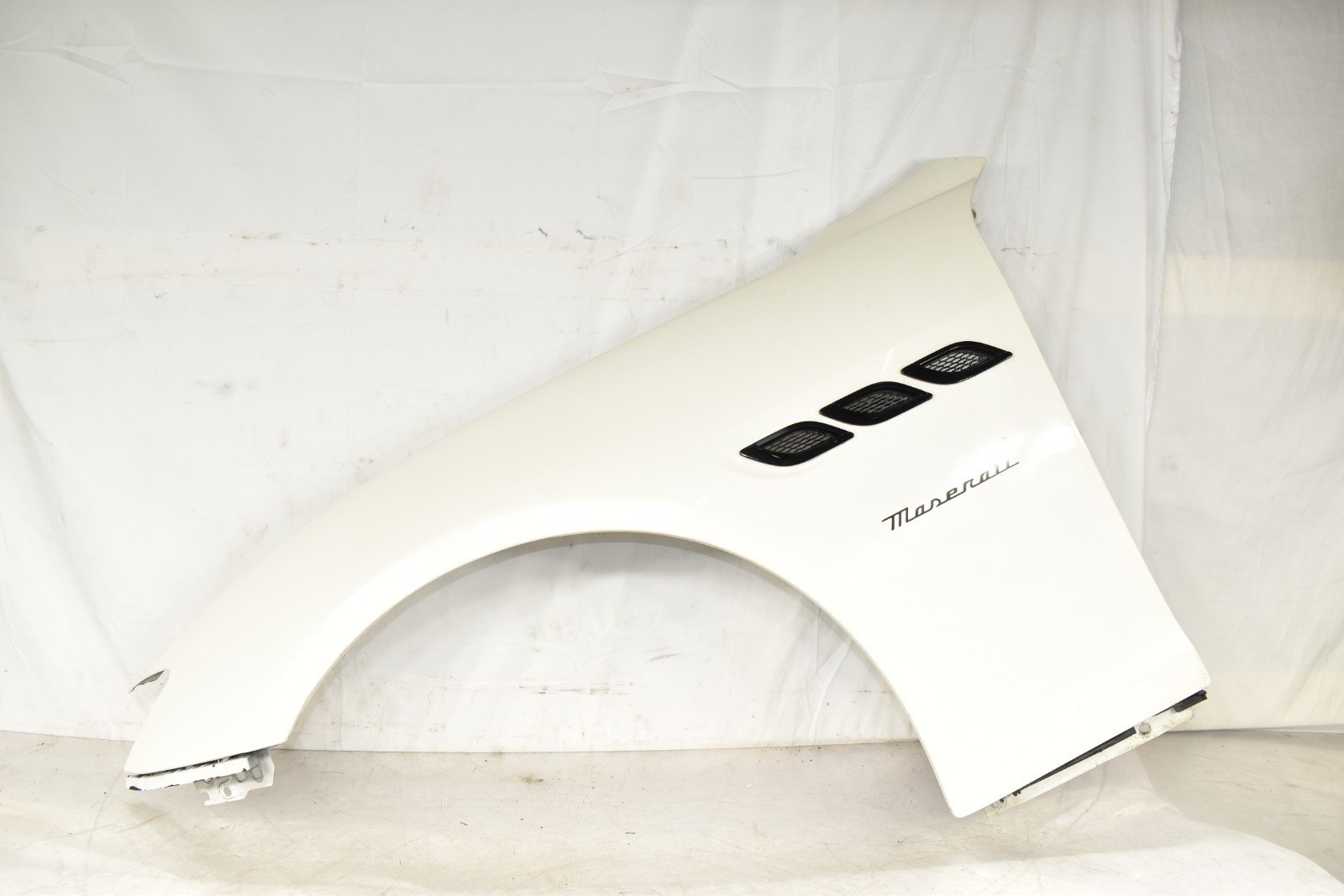 ♻️ 2014-2020 MASERATI QUATTROPORTE LEFT DRIVER FRONT FENDER PANEL OEM