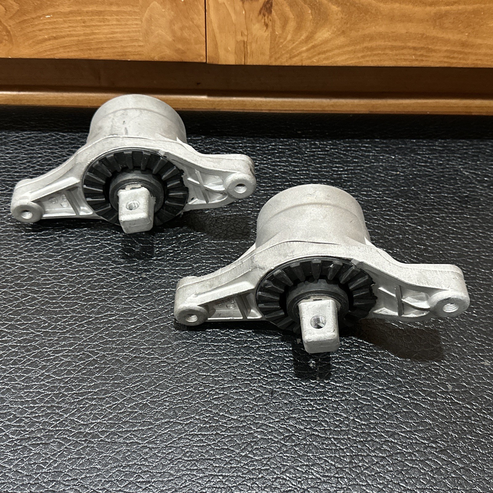 Maserati Levante Front Left, right Engine mounts Pair