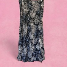 Vintage Y2K Old Navy Black White Floral Midi A-Line Skirt Rayon Pull On Size 14