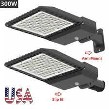 200/300W LED Parking Lot Light Commercial Outdoor IP65 Shoebox Street Pole Lamp