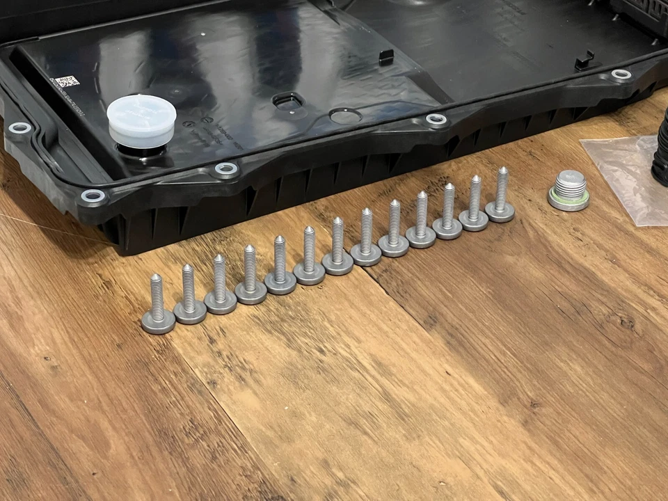 BMW F/G Series Rolls OEM 8HP Speed ZF Automatic Transmission Oil Change Kit NEW - Image 3 of 4