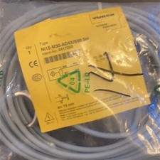 Brand New Turck Proximity Switch Ni15-M30-AD4X/S90 5m Fast ship