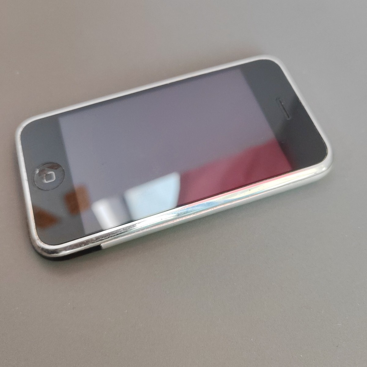 iPhone - i⭐︎u Apple iPhone 1st gen (iPhone2G) 8GB 2MP 3.5