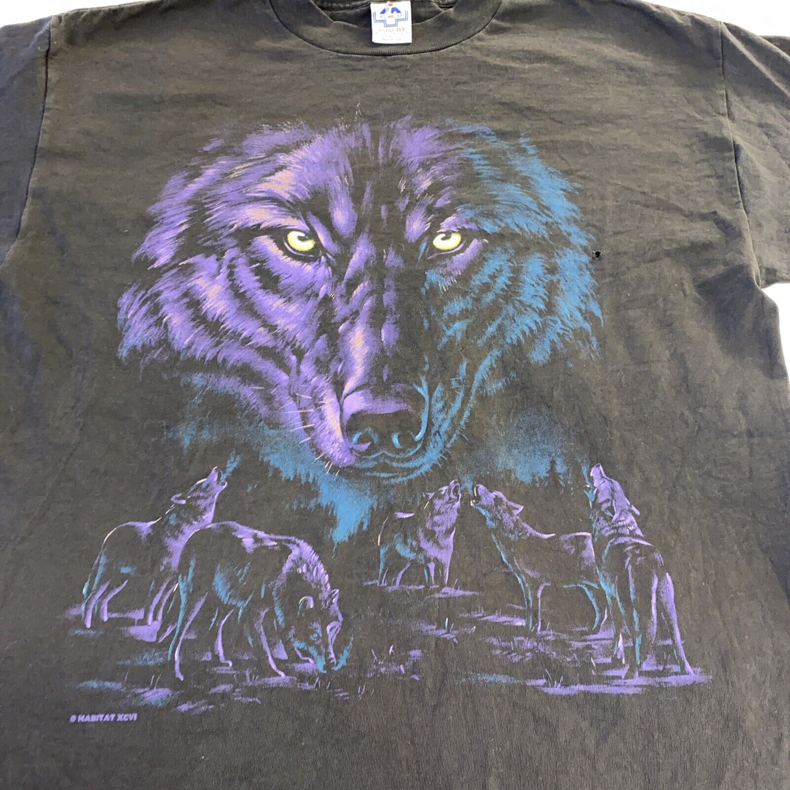 Vintage Wolf T Shirt Size XL Made In USA Habitat … - image 1