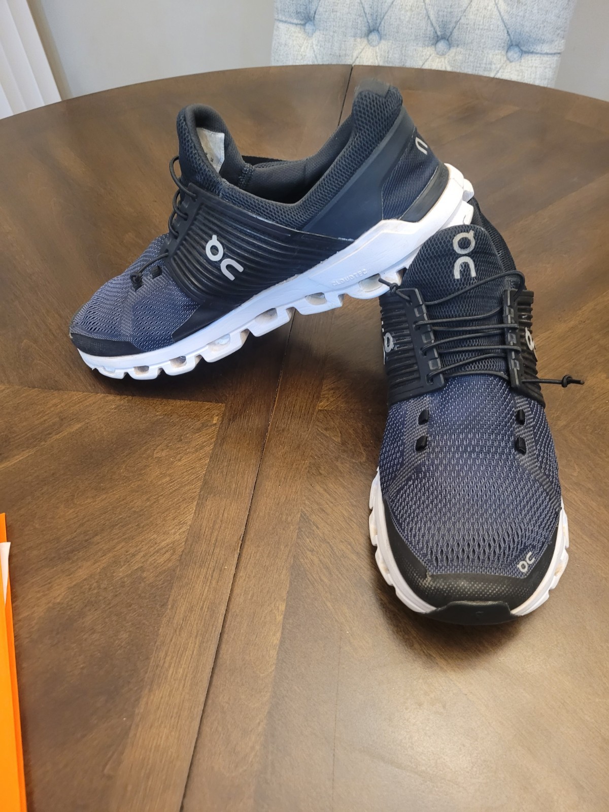 On Cloud Men's Cloudtec Lightweight Running Shoes… - image 2