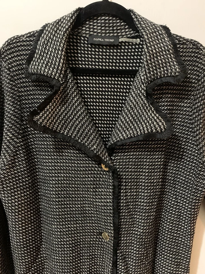 Ivanka Trump女式中号黑白千鸟格毛衣掸子开衫 — 第 2/4 张图片
