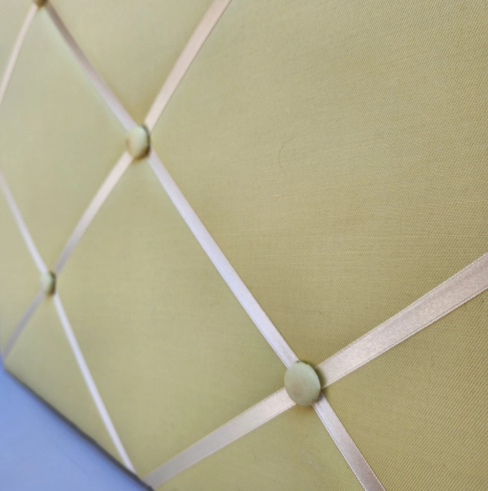 Vintage Yellow & White Ribbon French Memory/Fabric Message Board - Y2K - Image 4 of 4