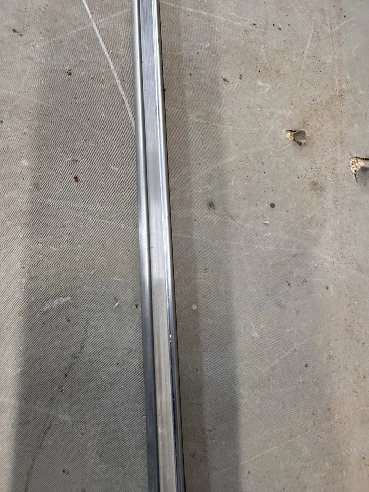 1970 Chevy Impala Caprice painel para-lama dianteiro corpo cinto lateral acabamento lança moldura - Imagem 4 de 4