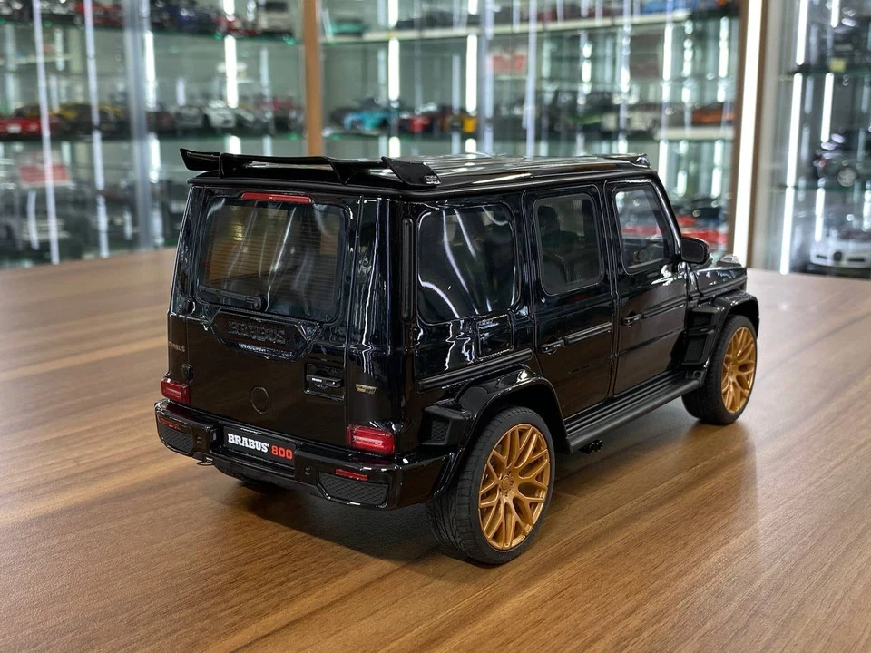 Llanta GT Spirit Mercedes Benz G 63 BRABUS 800 Widestar negra/dorada [resina 1/18] Foto 4 de 4