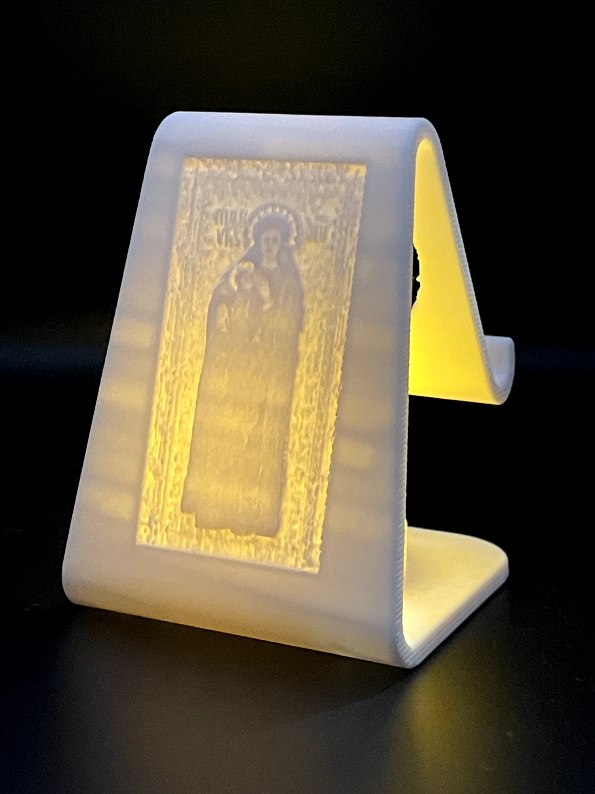 Madonna di Capocolonna con lumino