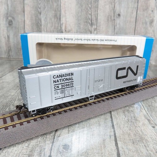 BACHMANN 17913 - HO - Güterwagen 50´Steel reefer Canadian National - OVP #P42358 | Zustand: Gebraucht