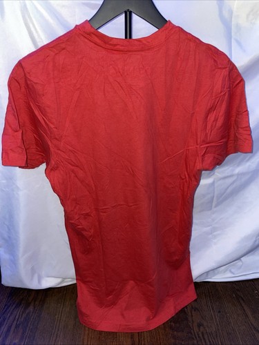 PEANUTS Merry Christmas Charlie Brown T-Shirt Size Small RED - Picture 3 of 3