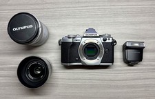 Olympus OM-D E-M5 Mark II with M. Zuiko 25mm and 40-150mm Zoom Lens Silver 