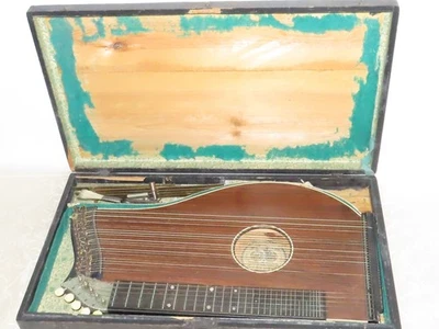 Antike Musikinstrument Zither A. Herr Instrumentenfabr. Laupheim mit Holzkoffer - Bild 1 von 4