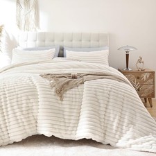 Luxury Cream White Queen Comforter Set - 3-Piece Fluffy Fleece Bedding