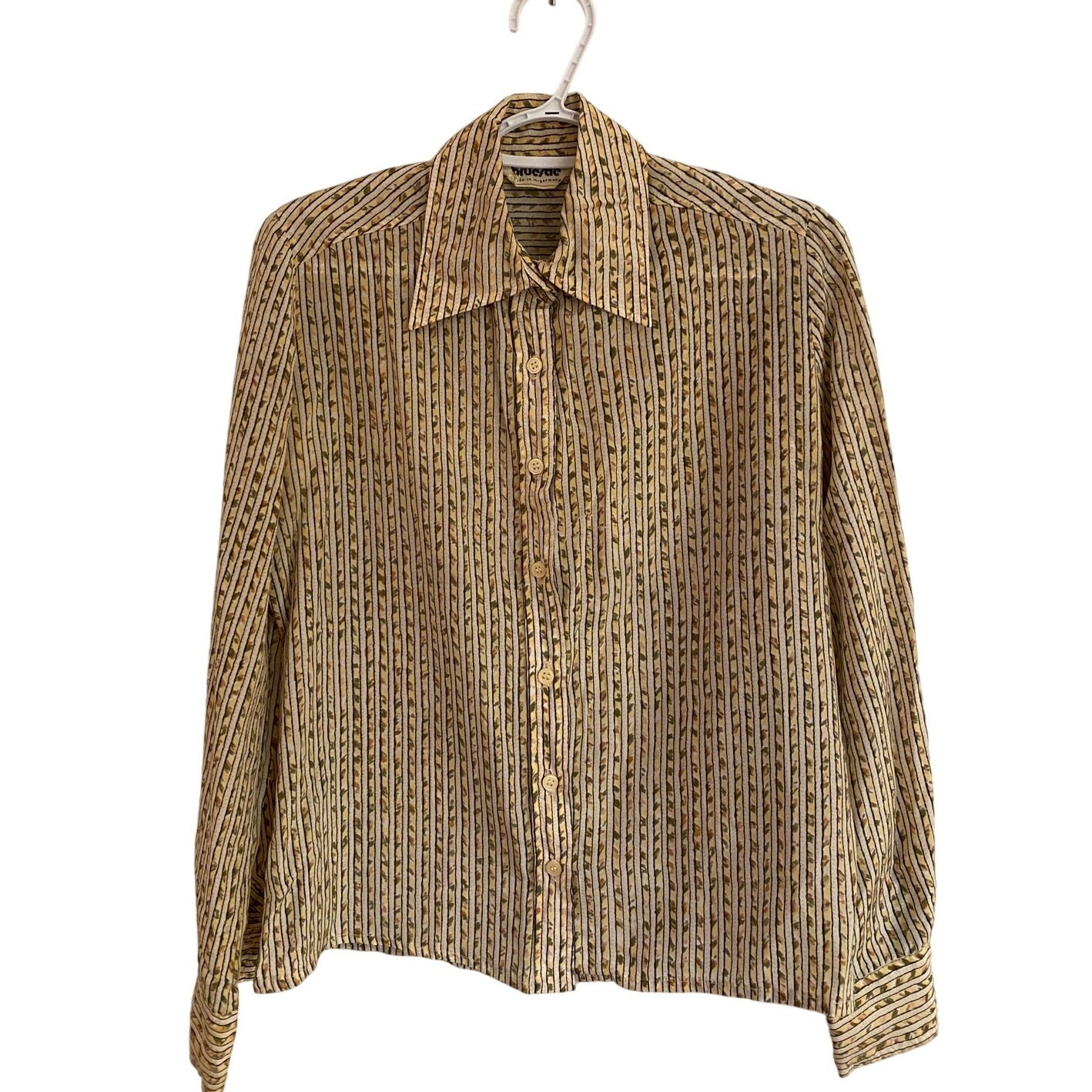 Womens Large Patterned Button Front Blouse Long S… - image 2