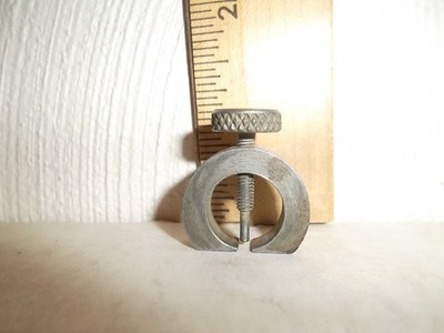 Pinion gear puller - knurled twist grip - in very good condition