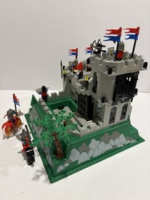 Lego 6081 King&rsquo;s Mountain Fortress, Castle/Crusaders, Complete w/instructions
