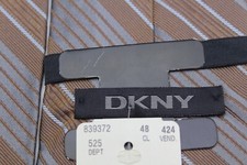 1916 NEW DKNY MEN'S TIE 100 SILK MADE IN CHINA