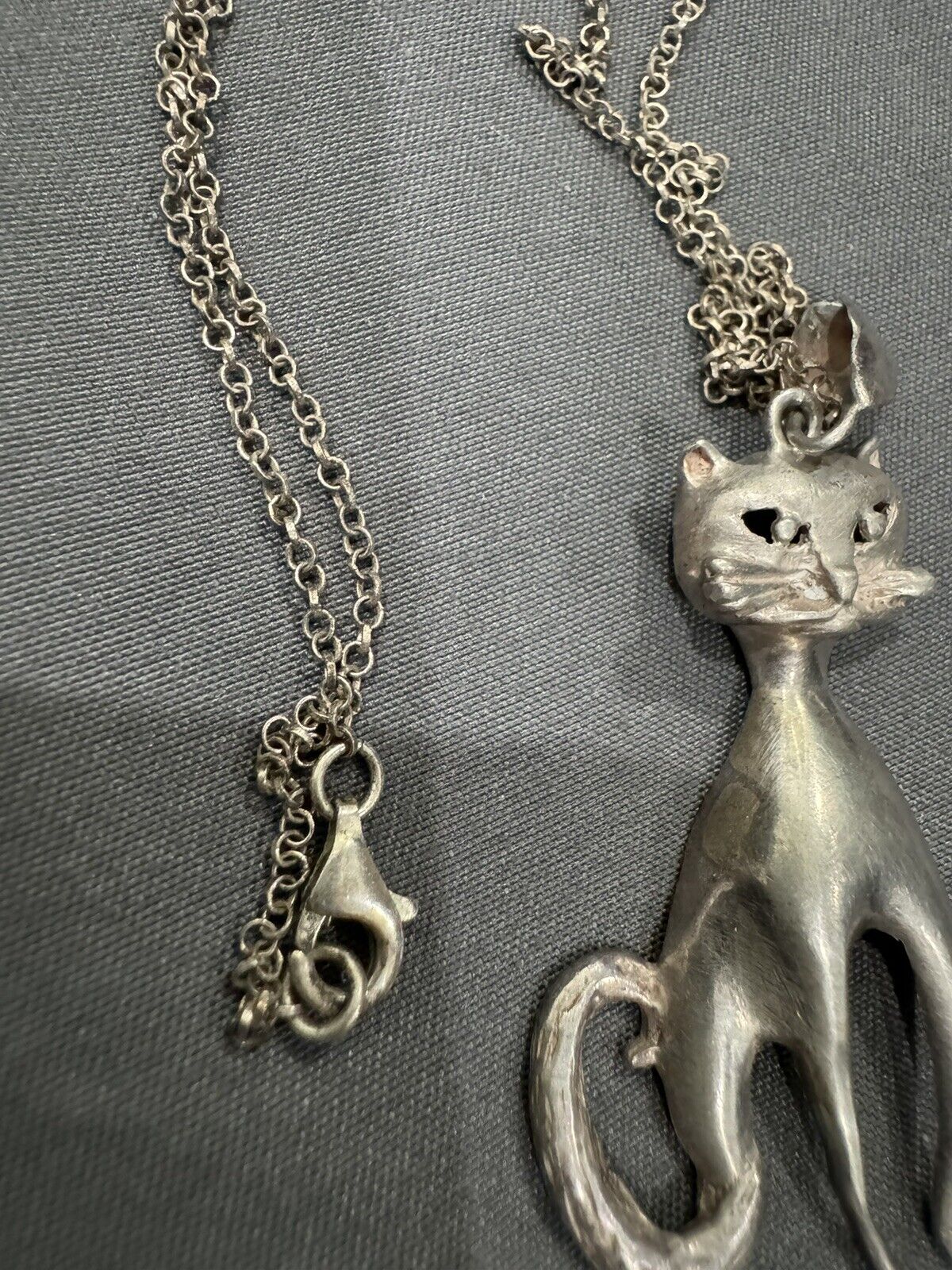Sterling Silver Hanging Kitty Cat Necklace Pendant - image 3