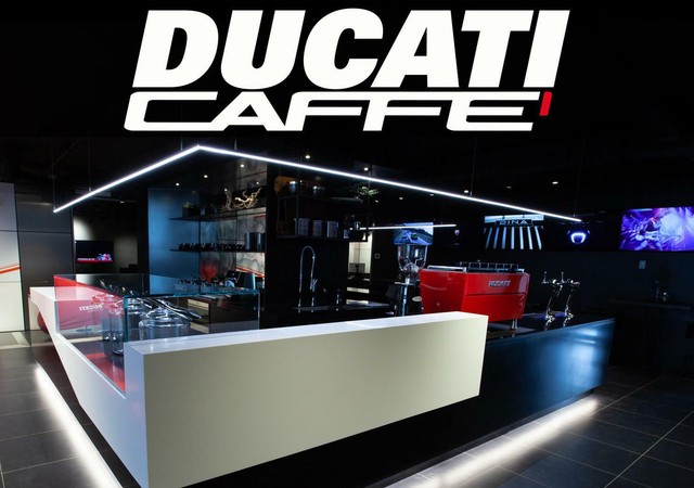 2013 ducati Hypermotard 821 Frais inclus+Taxes in Dirt Bikes & Motocross in City of Montréal - Image 4