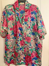 Vintage Victoria  s Secret Nightshirt Pink Floral Button Front M / L Gold Label