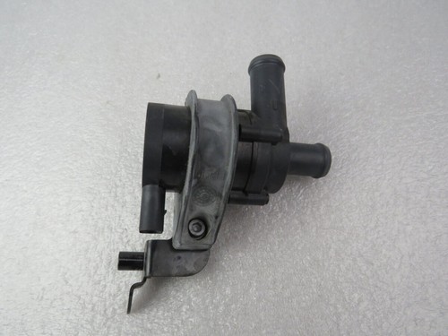 Audi VW  Zusatzwasserpumpe M14573 1k0965561f