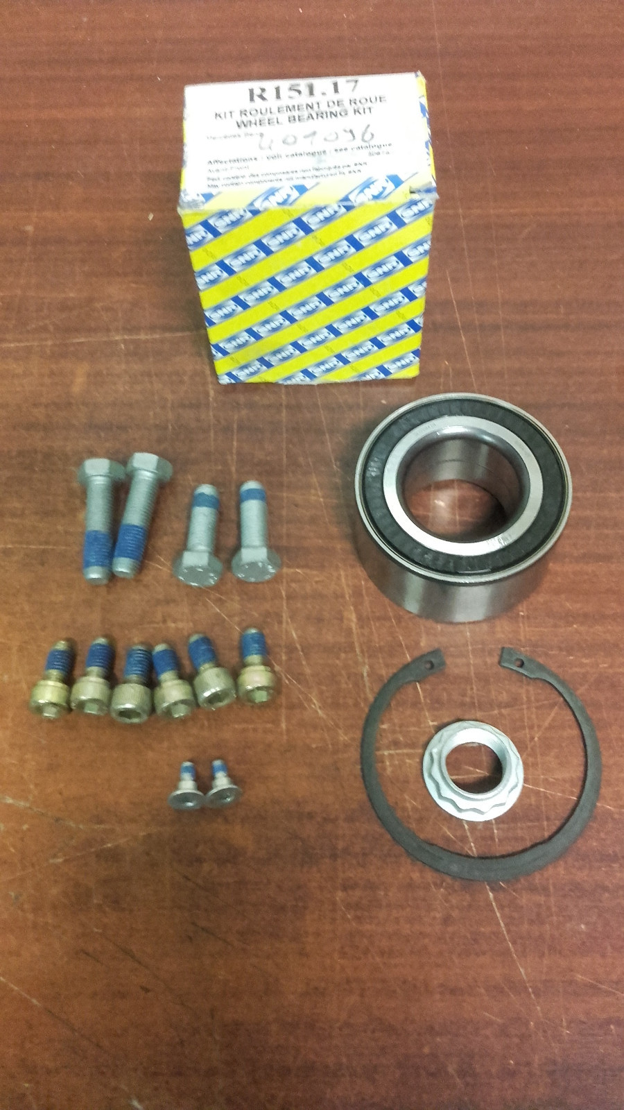 Roulement avant Mercedes W124 4Matic anti bruit et alerte ABS référence 1243300151