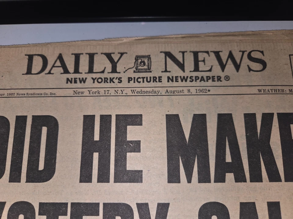 Marilyn Monroe Mystery Call 8 de agosto de 1962 Daily News periódico completo Foto 2 de 4