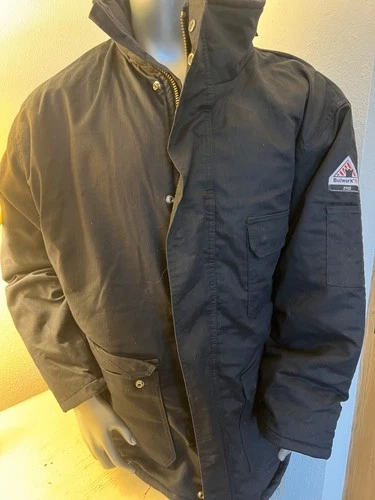 Men's Bulwark Heavyweight Excel FR ComforTouch Insulated Deluxe Parka Jacket - product listing photo