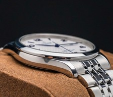 Tudor 1926 Opaline White & Blue Dial 41mm Steel Bracelet Automatic Date 91650 10