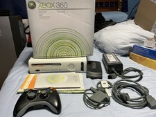 Consola Microsoft Xbox 360 Arcade Blanca con Controlador HDD de 120 GB Auriculares