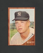 1962 Topps Hal Reniff #159 ~~ Portrait Variation ~~ NY Yankees