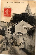 Old postcard Triel - La rue de Seine (165806)