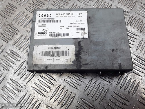 VW PASSAT ECU RADIO MODUL EINHEIT 8E0035593M Bj 2008