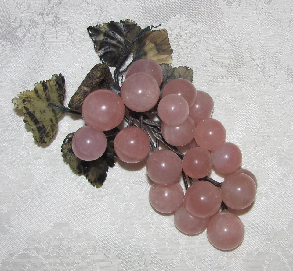 Ramo de uvas talladas en jade y cuarzo rosa chino vintage Foto 2 de 3