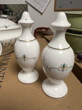 Mayfair Bone China Staffordshire Salz und Pfeffer Set Kruzifix Set