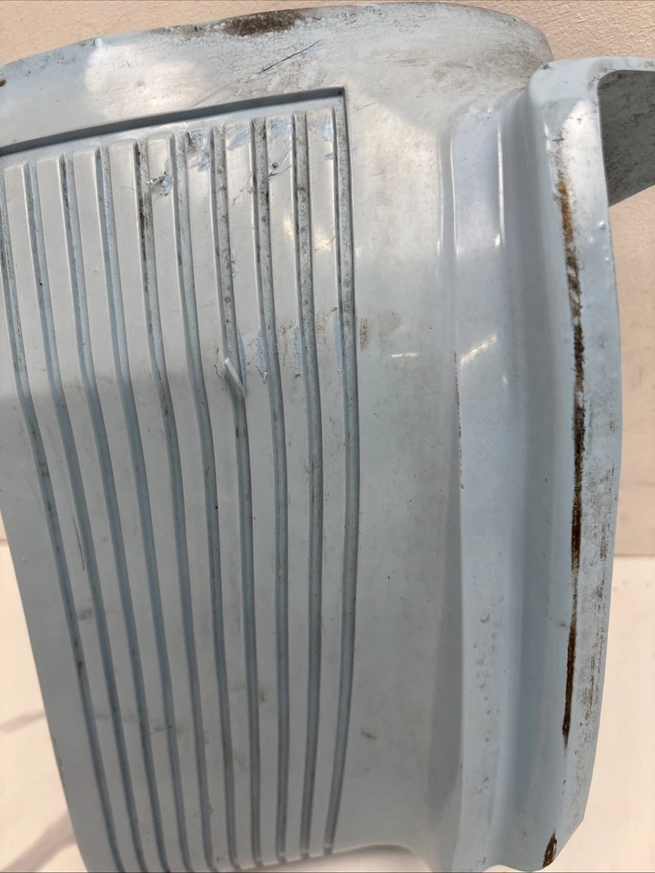 Chrysler Newport 1974-1977 lado del pasajero derecho parachoques delantero relleno carrocería C mopar Foto 3 de 4